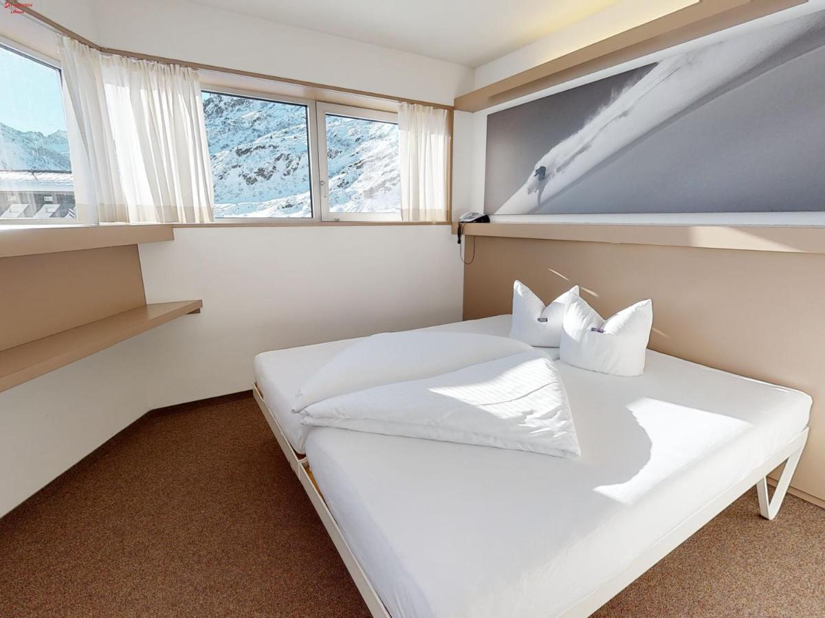 Hotel Ski Austria St.Christoph A.A. Санкт-Кристоф-ам-Арльберг Экстерьер фото